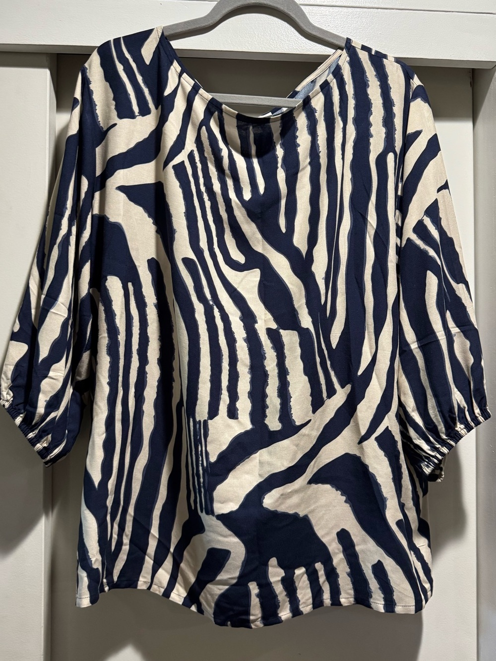 Lascana Cream and Navy 3/4 Sleeve blouse